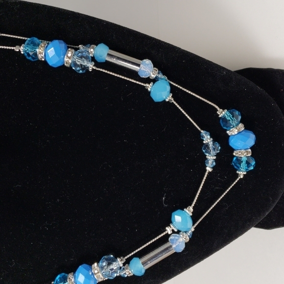 💙 Elegant Blue Beaded Necklace & Earrings Set – Silver-Tone Accents – Jewelry - Picture 8 of 8